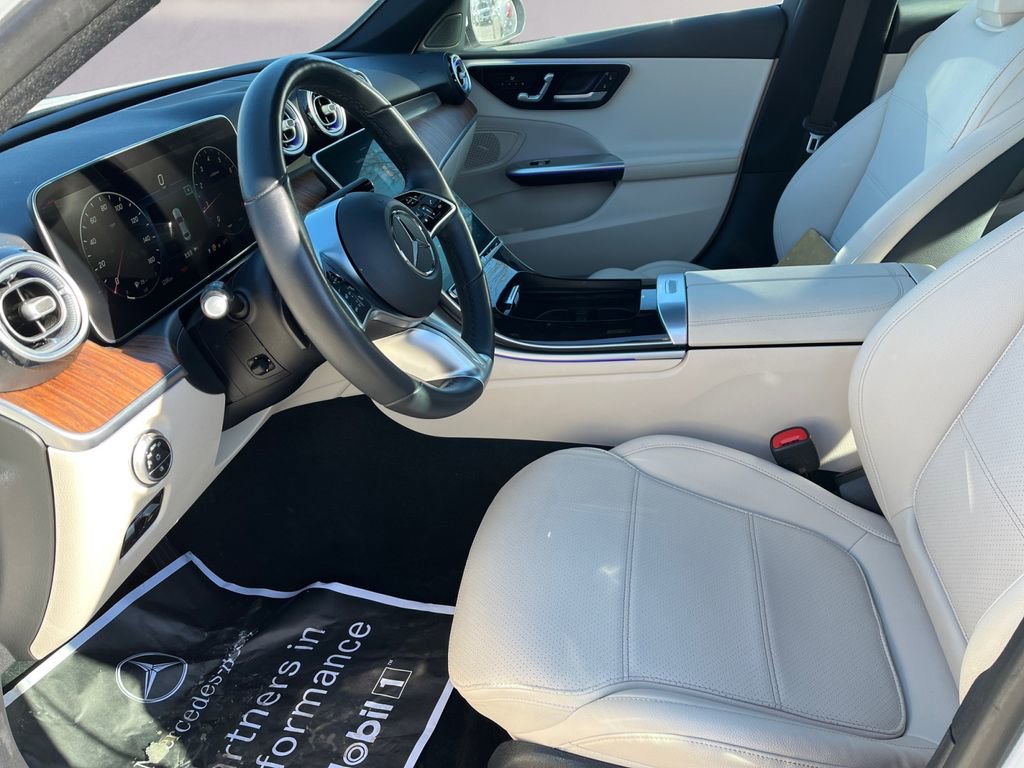 Certified 2023 Mercedes-Benz C 300 4MATIC Sedan w/ Exclusive Trim Package image 9
