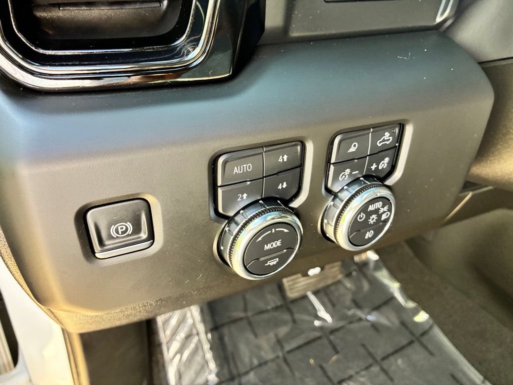Used 2025 GMC Sierra 1500 AT4 AWD/4WD image 24