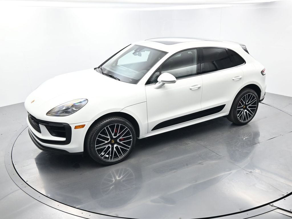 Certified 2023 Porsche Macan S AWD/4WD image 36