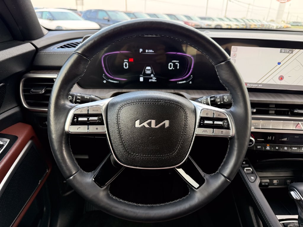 Certified 2024 Kia Telluride EX w/ EX Captain's Chair Package AWD/4WD image 25
