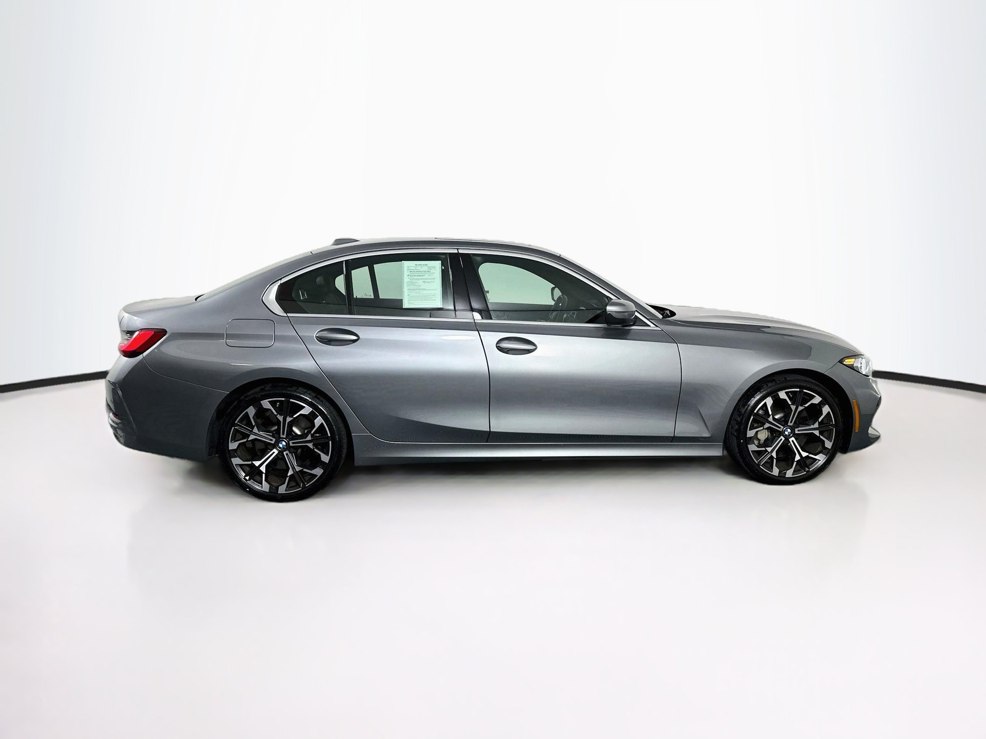 Used 2026 BMW 330i Sedan w/ Premium Package RWD image 10