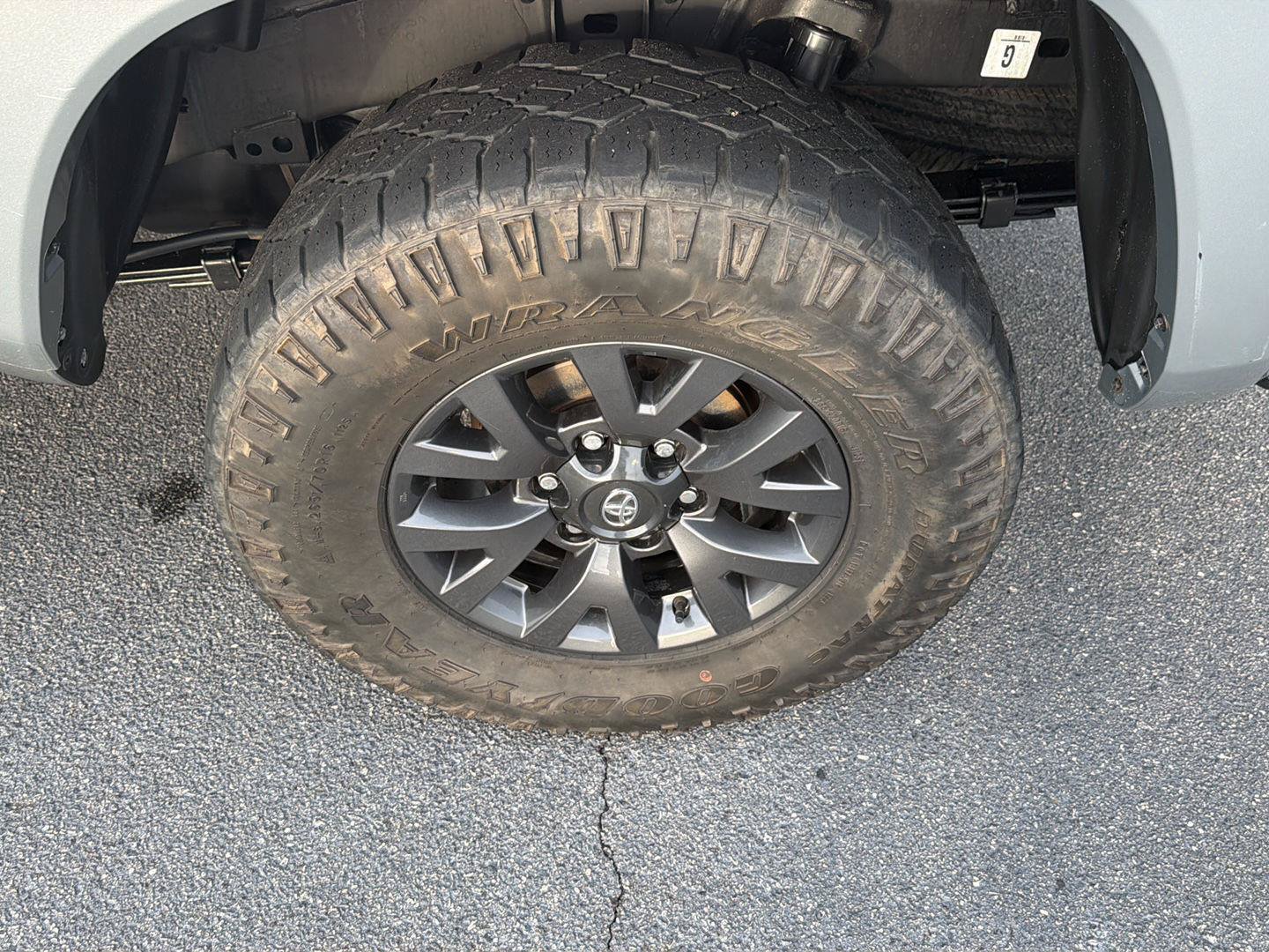Certified 2023 Toyota Tacoma SR5 w/ Technology Package AWD/4WD image 35