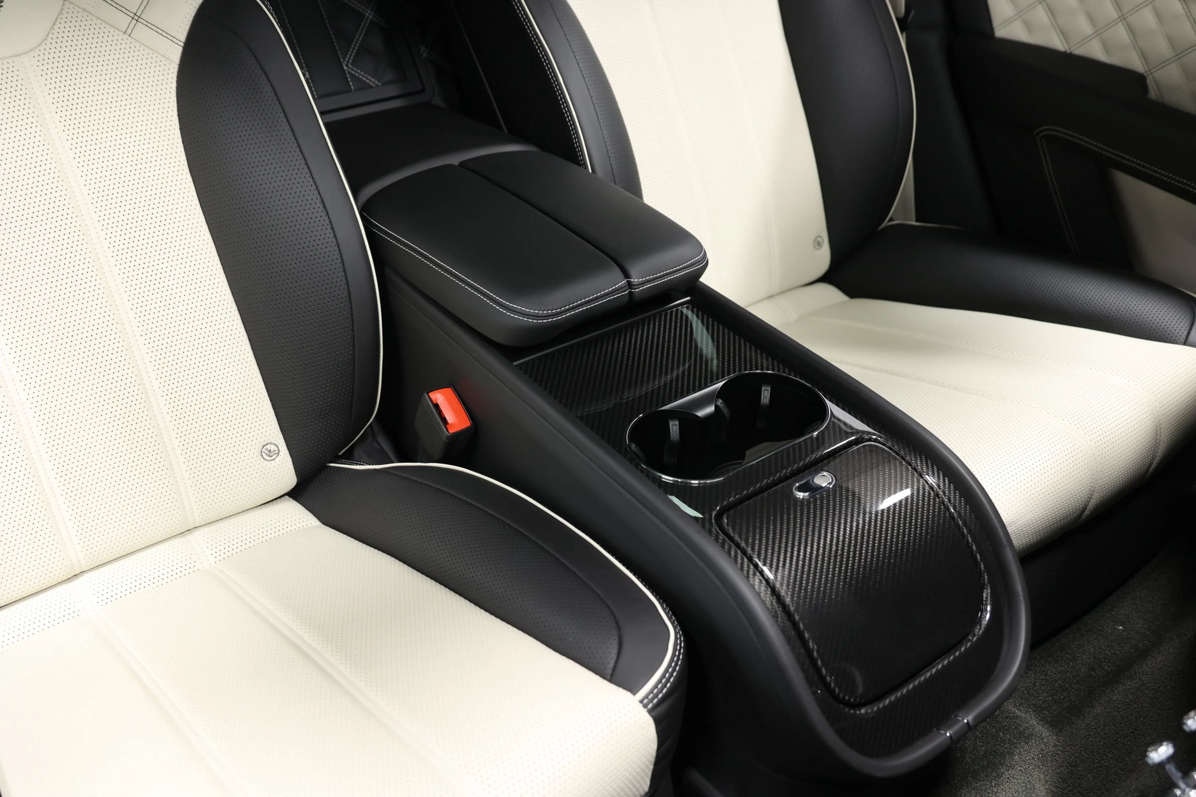 Used 2021 Bentley Bentayga w/ First Edition Specification AWD/4WD image 91