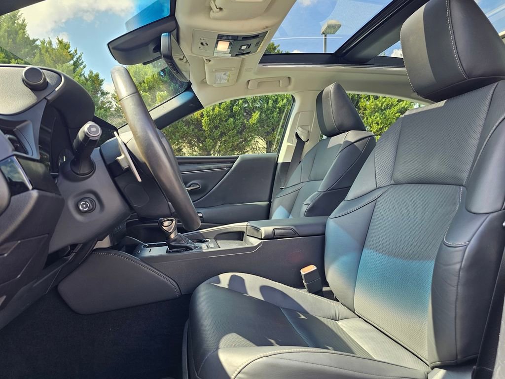 Used 2023 Lexus ES 350 w/ Premium Package image 14