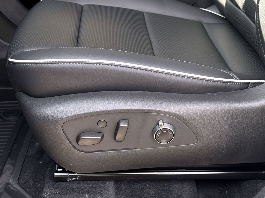 New 2026 Buick Enclave Avenir w/ Super Cruise Package image 14