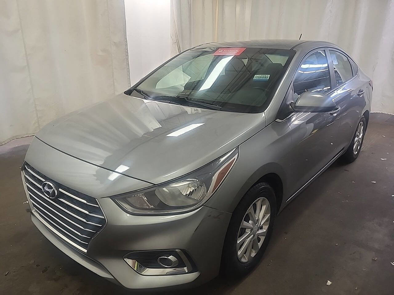 Used 2021 Hyundai Accent SEL image 1