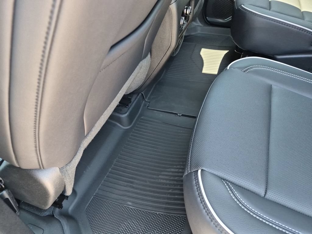 New 2027 GMC Acadia Denali w/ LPO, Floor Liner Package FWD image 34