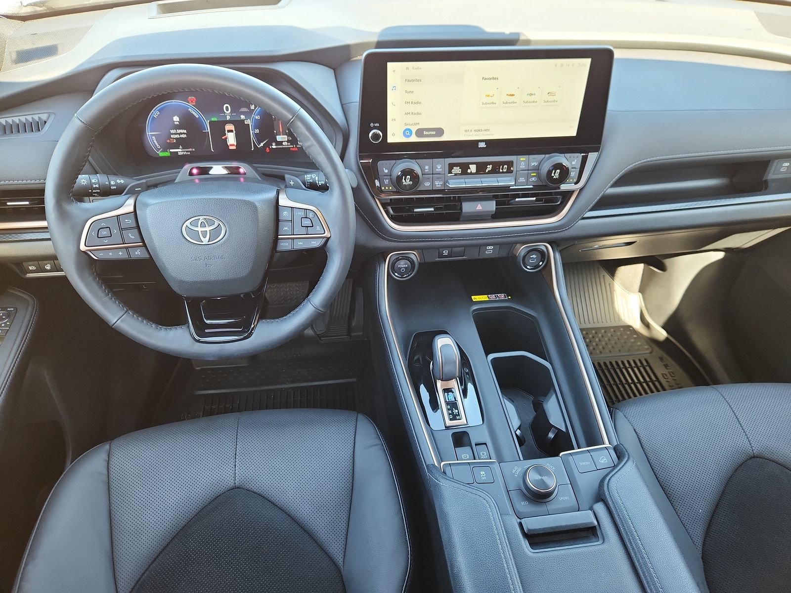Used 2024 Toyota Grand Highlander AWD Hybrid image 14