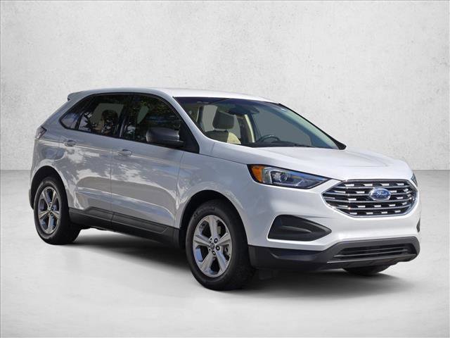 Used 2020 Ford Edge SE image 3