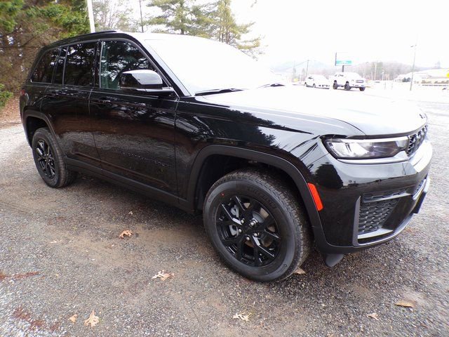 New 2026 Jeep Grand Cherokee Altitude AWD/4WD image 6