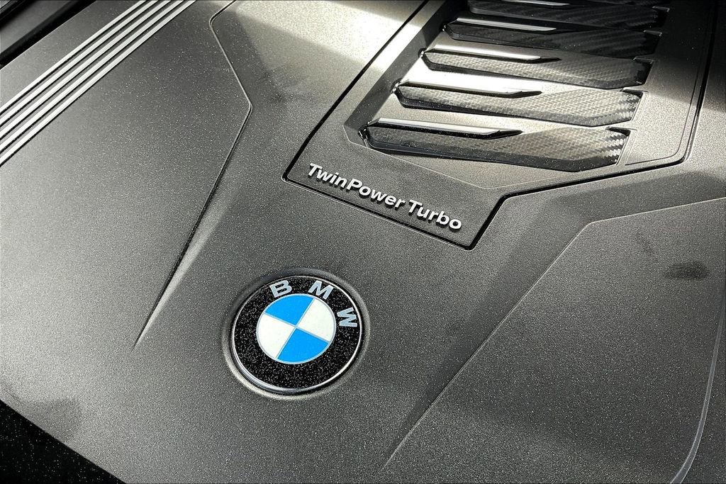Used 2023 BMW X5 xDrive40i w/ Parking Assistance Package image 31