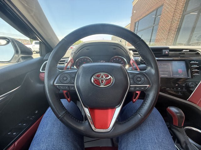 Used 2018 Toyota Camry XSE FWD image 20