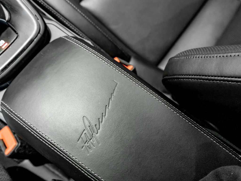 Certified 2022 Porsche 911 50th Anniversary Edition image 19