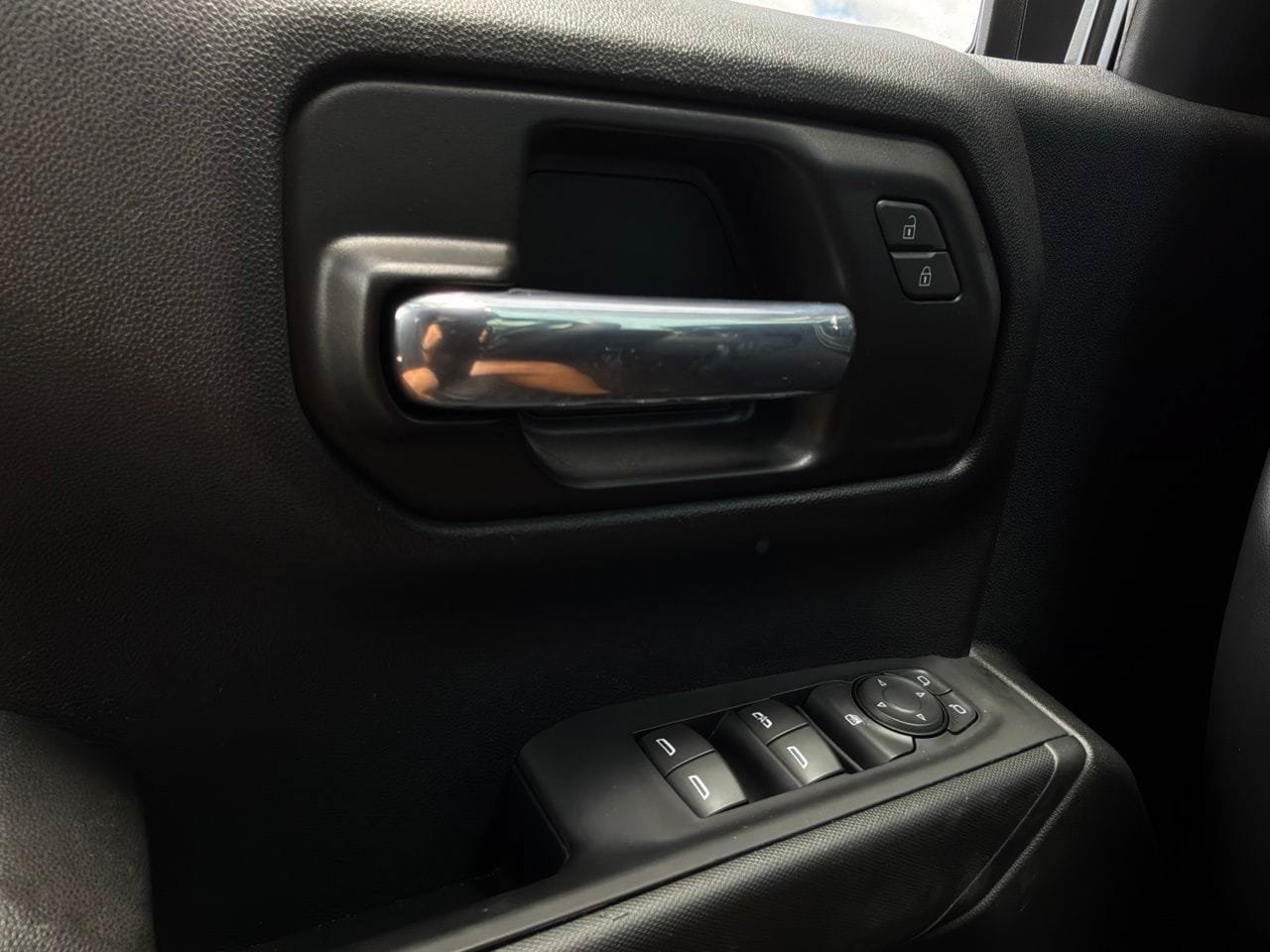 Used 2023 Chevrolet Silverado 1500 Custom w/ LPO, Dark Essentials Package RWD image 23