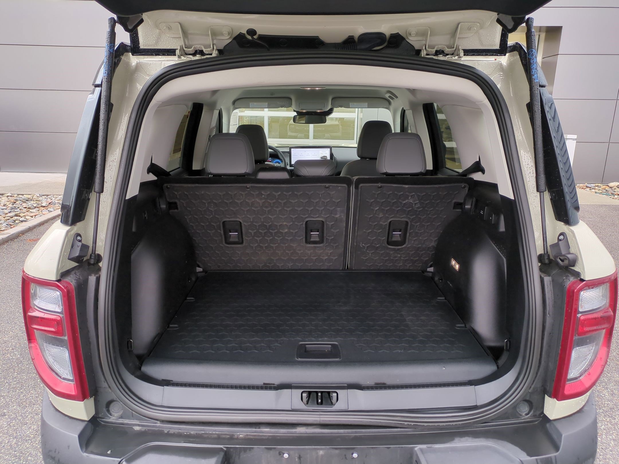 Used 2025 Ford Bronco Sport Badlands image 26