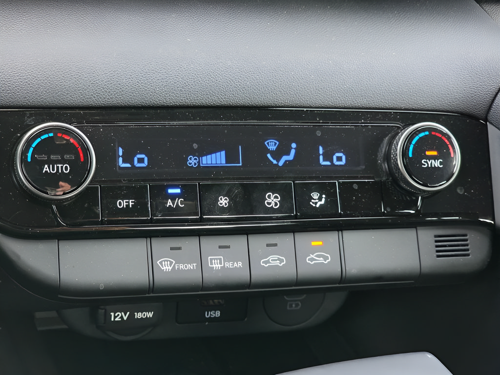 New 2026 Hyundai Elantra Sport FWD image 20