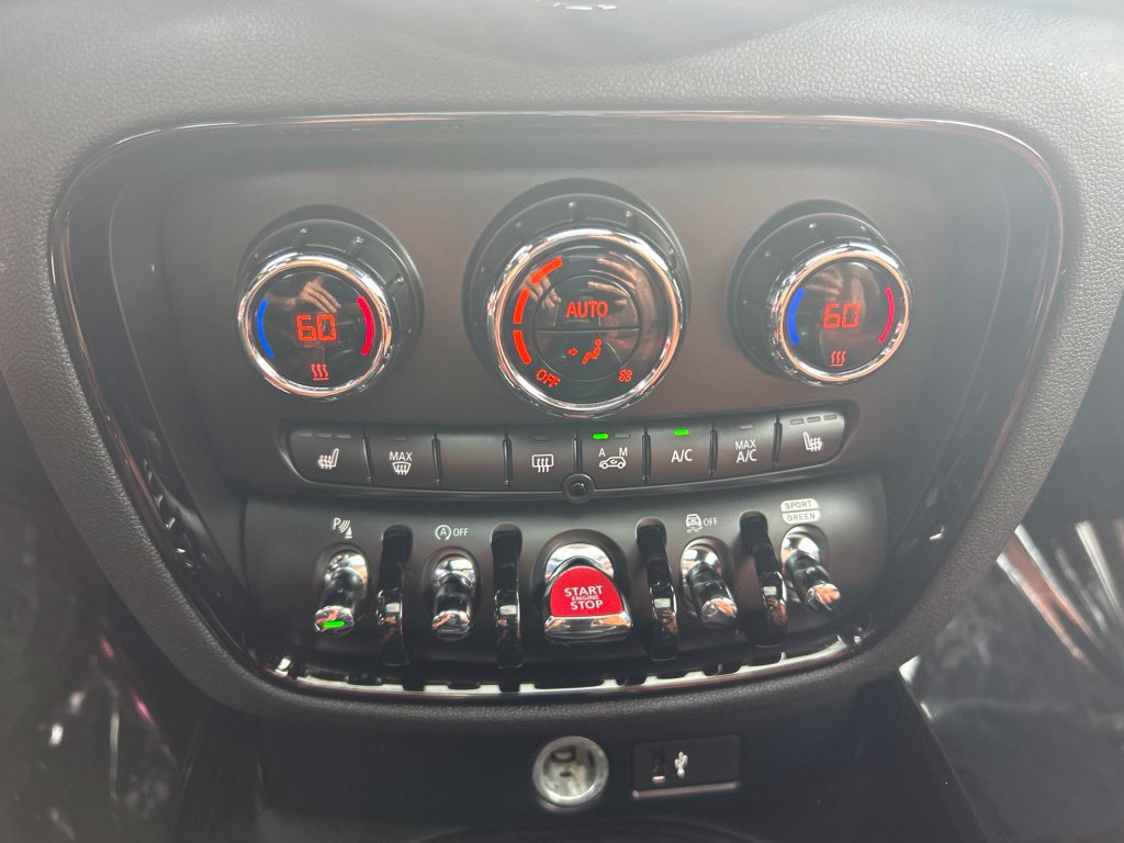 Certified 2024 MINI Cooper Clubman S AWD/4WD image 34