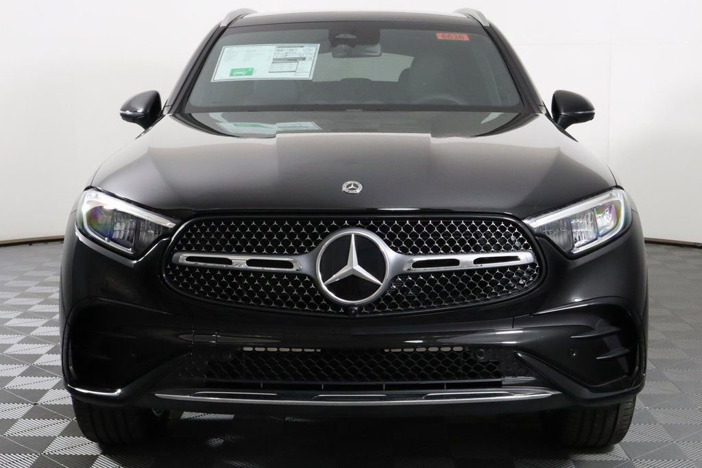 Used 2025 Mercedes-Benz GLC 350e GLC 350e image 6
