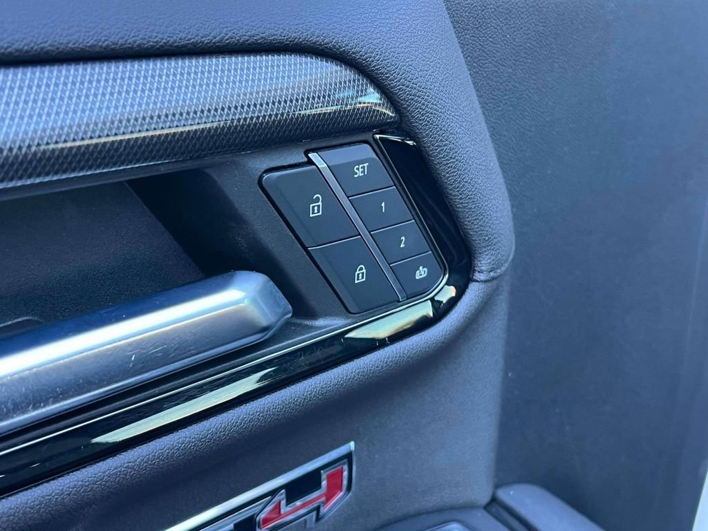 Used 2023 GMC Sierra 1500 AT4 w/ AT4 Premium Package AWD/4WD image 25