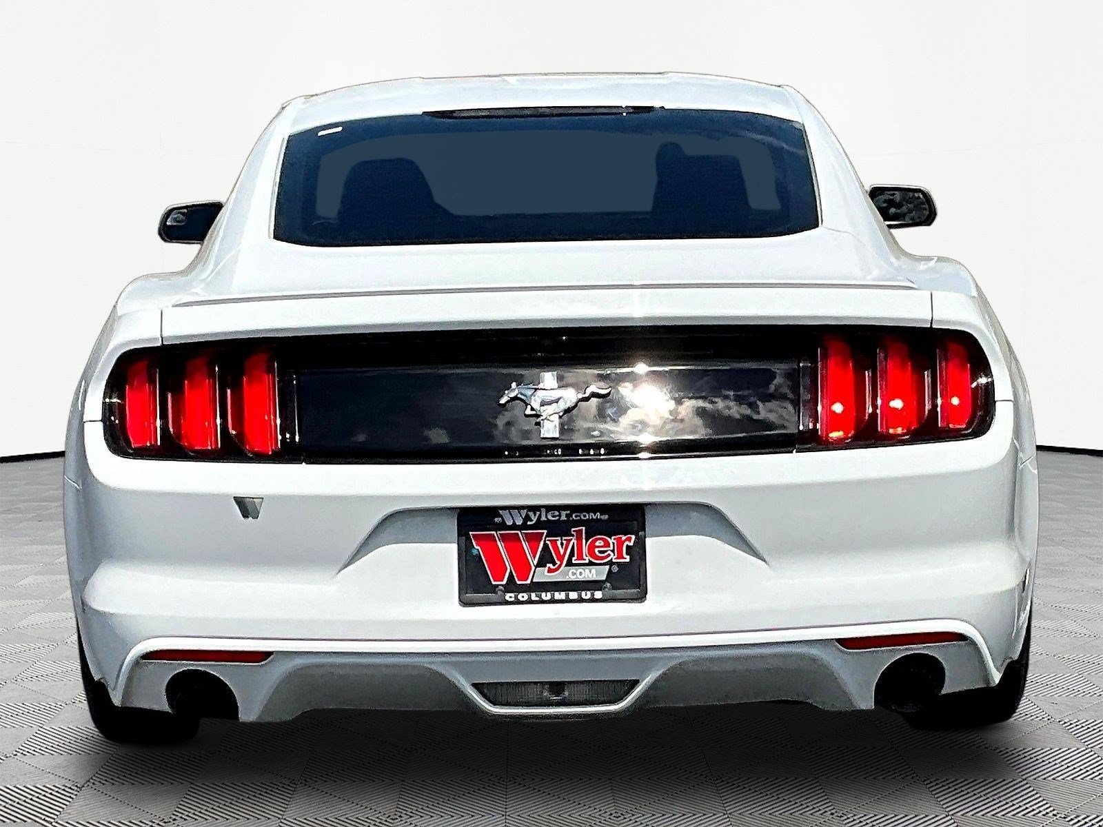 Used 2015 Ford Mustang Coupe w/ Equipment Group 051A RWD image 5