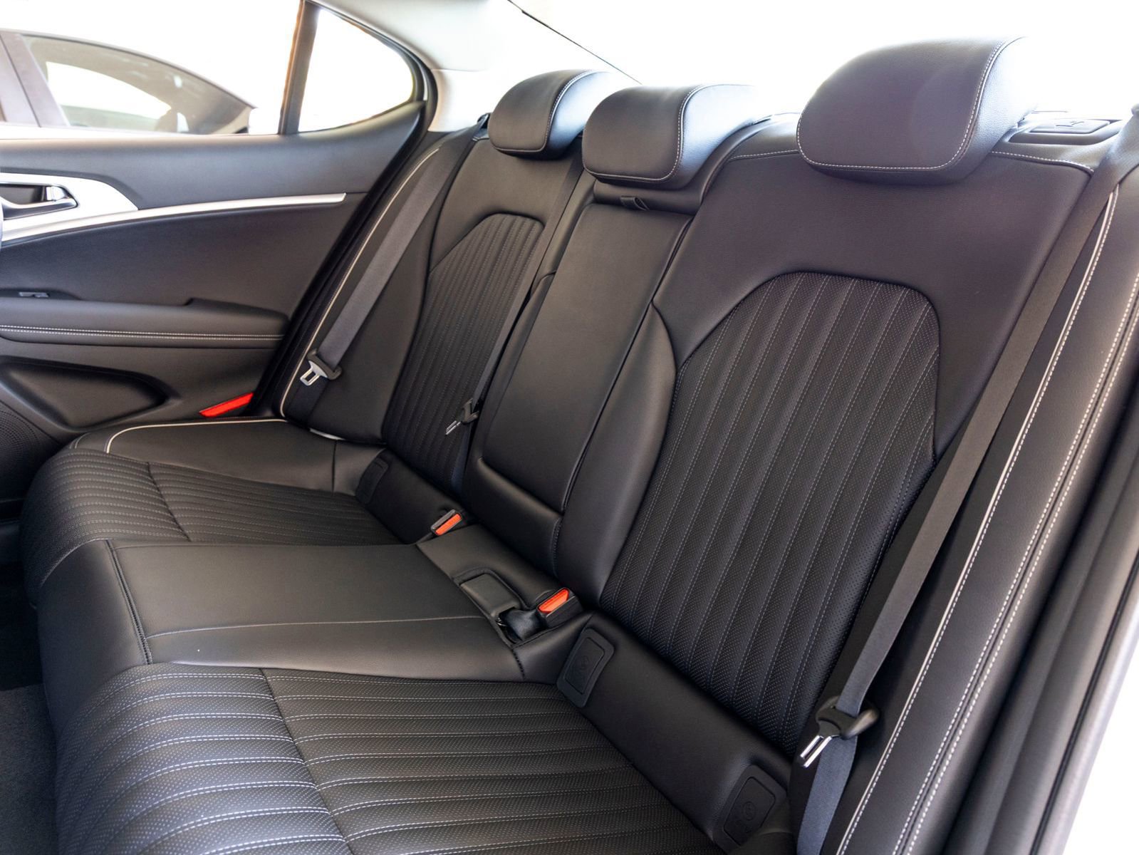 Used 2026 Genesis G70 2.5T Prestige image 21