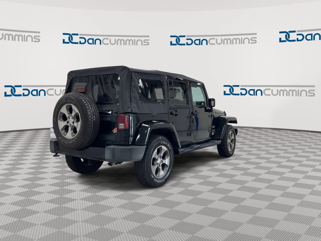 Used 2017 Jeep Wrangler Unlimited Sahara AWD/4WD image 8