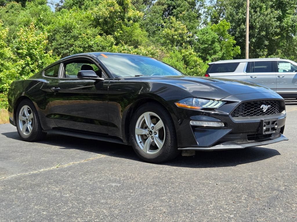 Used 2022 Ford Mustang Coupe RWD image 8