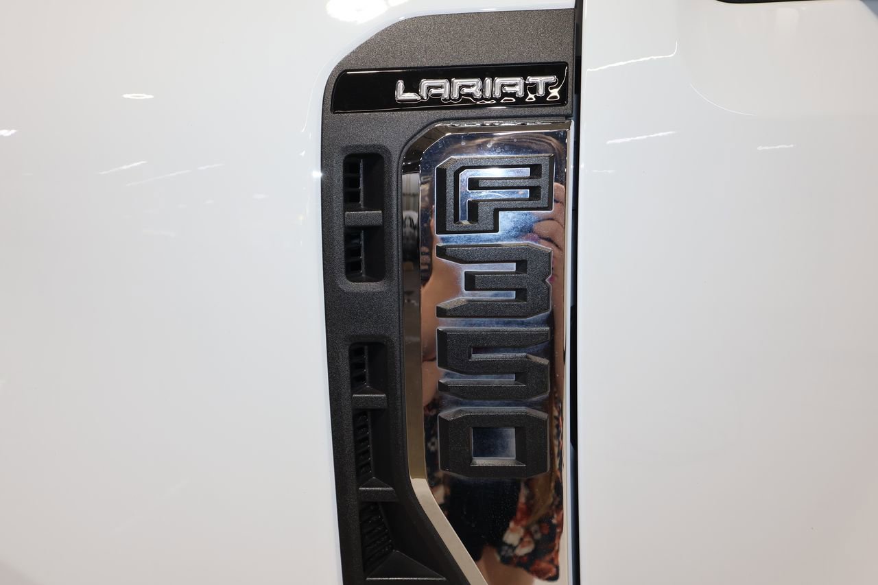 Used 2024 Ford F350 Lariat w/ Lariat Ultimate Package AWD/4WD image 36