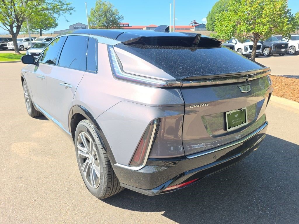 Used 2026 Cadillac Lyriq Premium Luxury AWD/4WD image 6