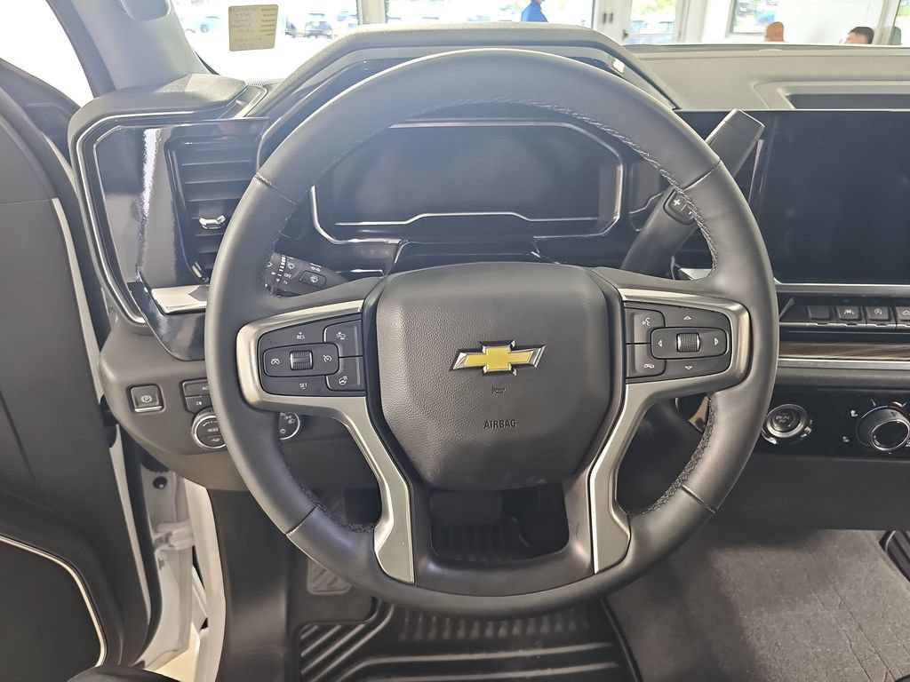 Certified 2024 Chevrolet Silverado 1500 LT AWD/4WD image 22