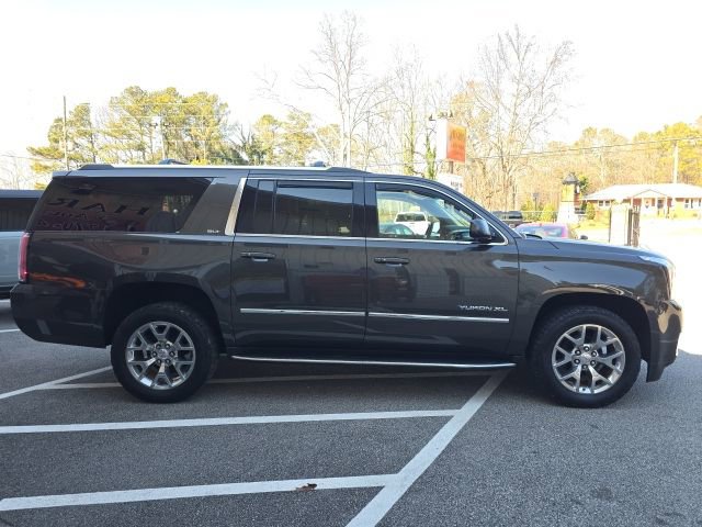 Used 2020 GMC Yukon XL SLT w/ Open Road Package image 6