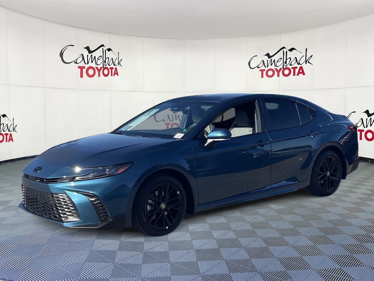 New 2026 Toyota Camry SE FWD image 4
