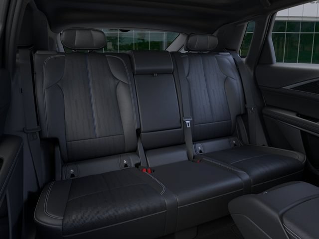 New 2024 Cadillac Lyriq Luxury RWD image 20