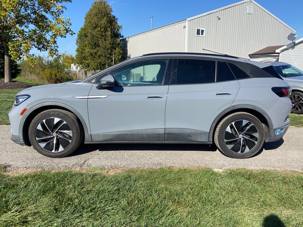 Used 2021 Volkswagen ID.4 Pro S w/ ID.4 Protection Package RWD image 2