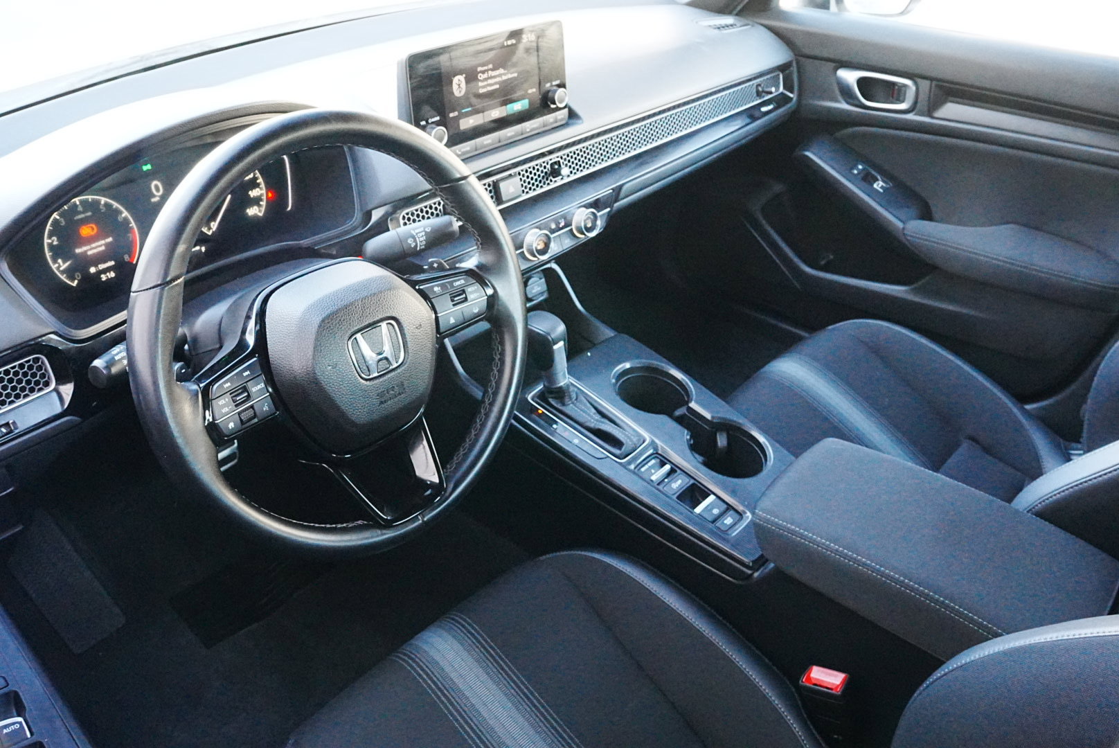 Used 2024 Honda Civic Sport image 8