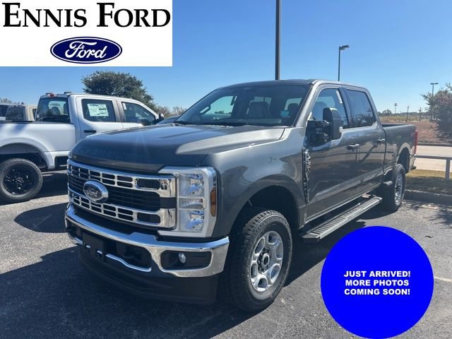 New 2026 Ford F250 XLT w/ FX4 Off-Road Package