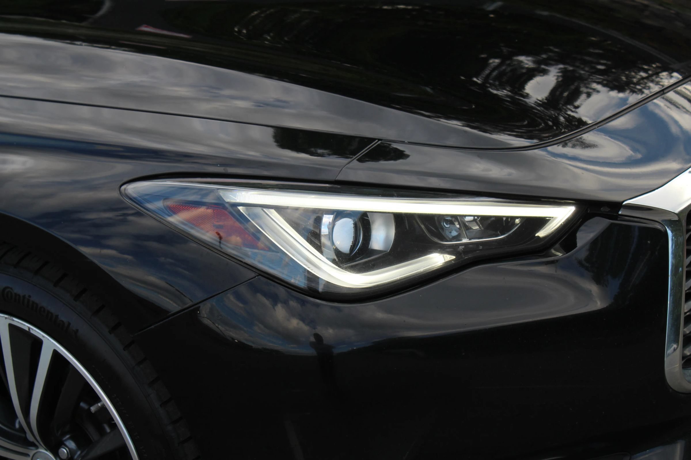 Used 2019 INFINITI Q60 3.0t Luxe w/ Essential Package AWD/4WD image 38