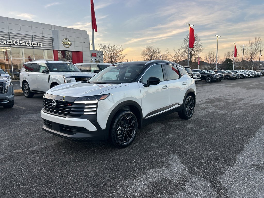 New 2026 Nissan Kicks SR image 8