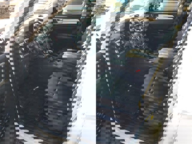 Used 2019 Volkswagen Atlas SE w/ Towing Package image 17