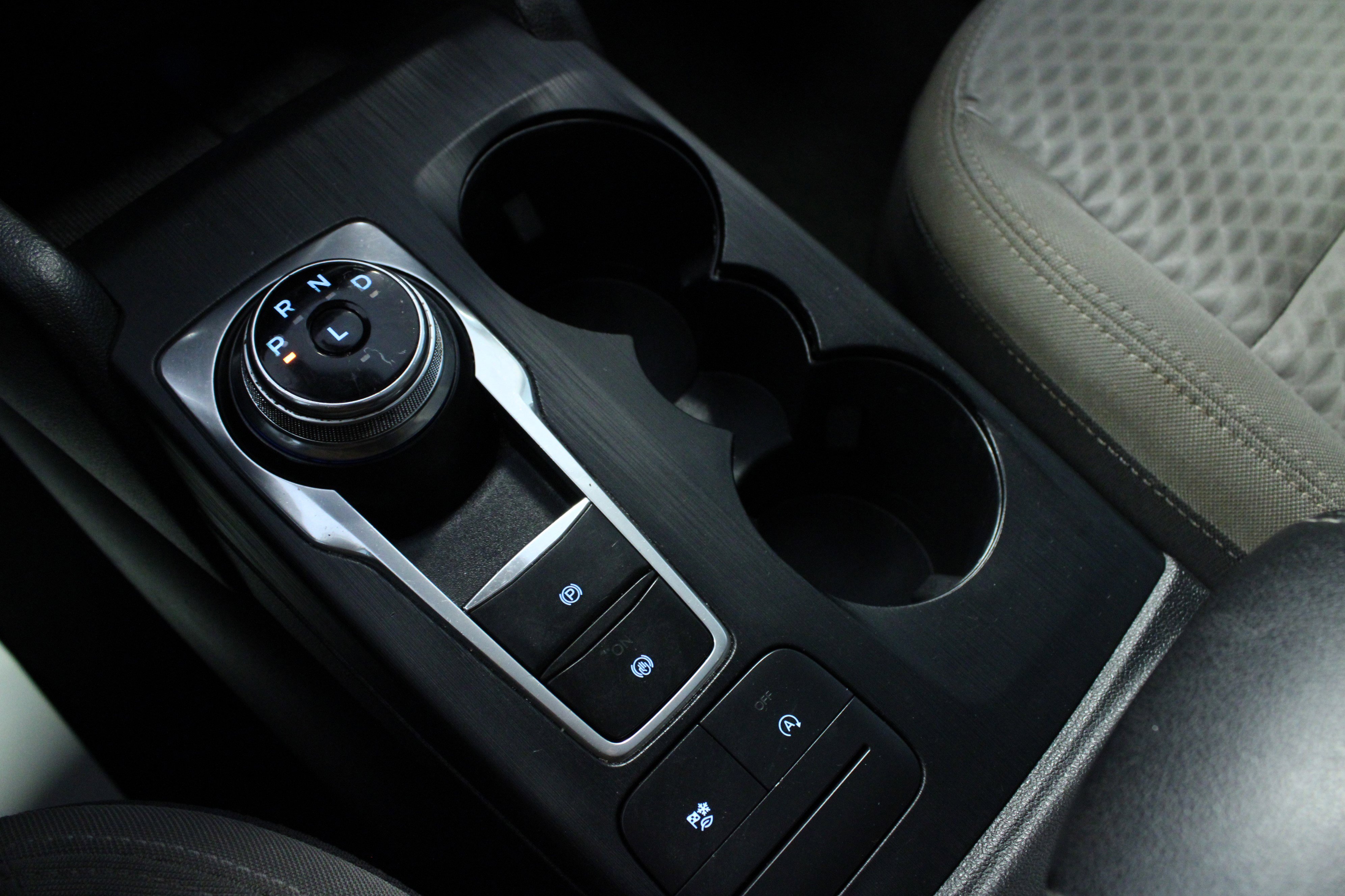 Used 2021 Ford Escape SE FWD image 23