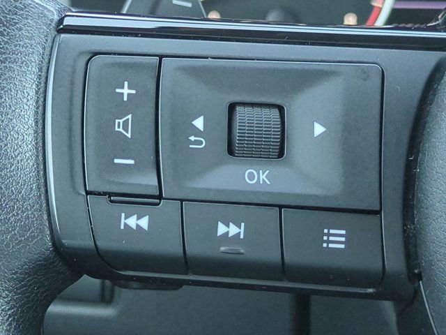 Used 2023 Nissan Rogue SV FWD image 24