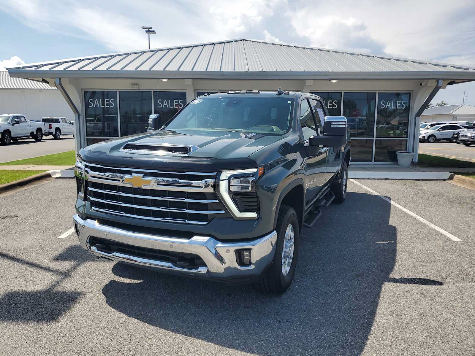 Used 2025 Chevrolet Silverado 2500 LTZ w/ LTZ Convenience Package
