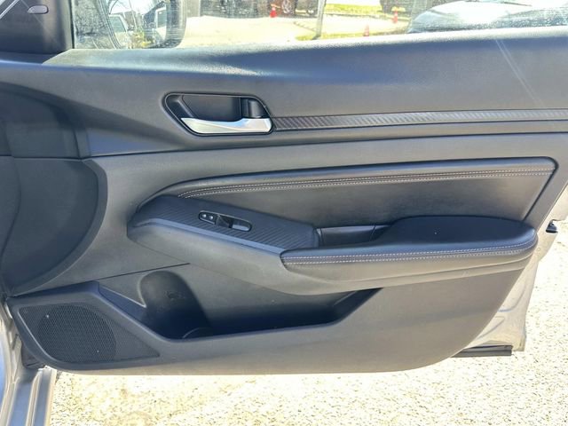 Used 2019 Nissan Altima 2.5 SR w/ SR Premium Package image 8