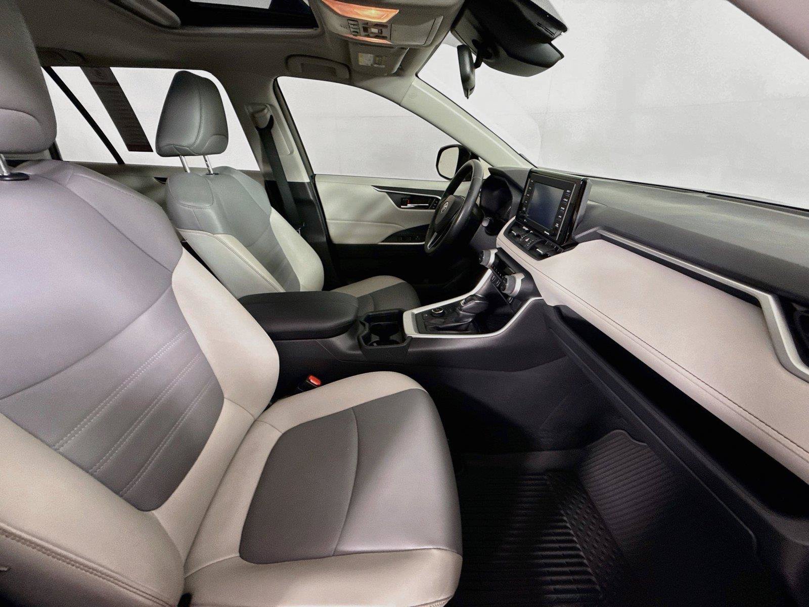 Certified 2021 Toyota RAV4 XLE Premium AWD/4WD image 45
