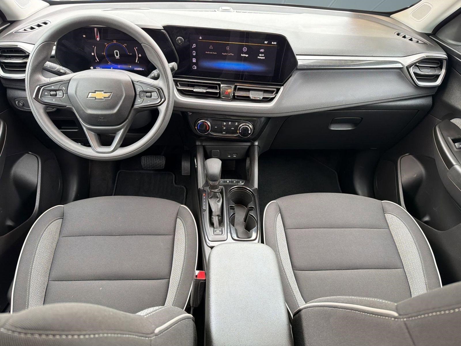 Certified 2024 Chevrolet TrailBlazer LT w/ Driver Confidence Package FWD image 16