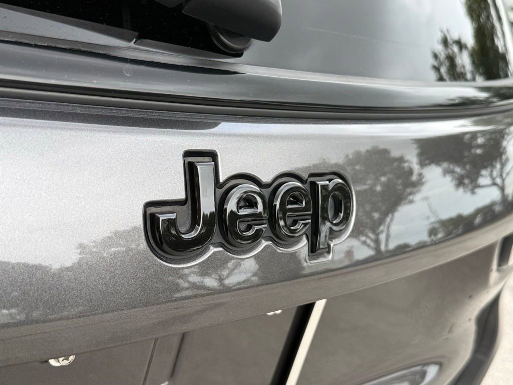 Certified 2022 Jeep Compass Altitude image 27