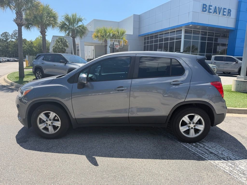 Used 2020 Chevrolet Trax LS w/ Tint and Cruise Package FWD image 7