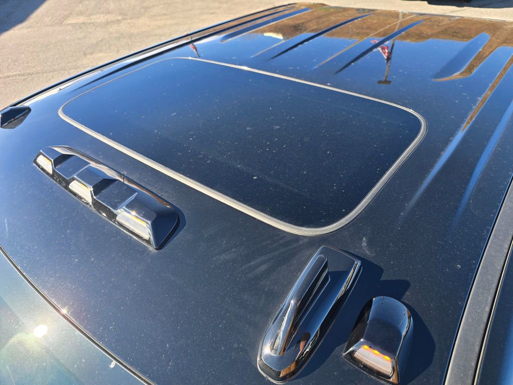 New 2026 GMC Sierra 2500 Denali Ultimate w/ LPO, Black Badging Package image 26