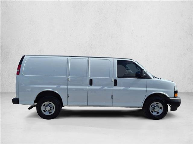 Used 2020 Chevrolet Express 2500 w/ Driver Convenience Package RWD image 4
