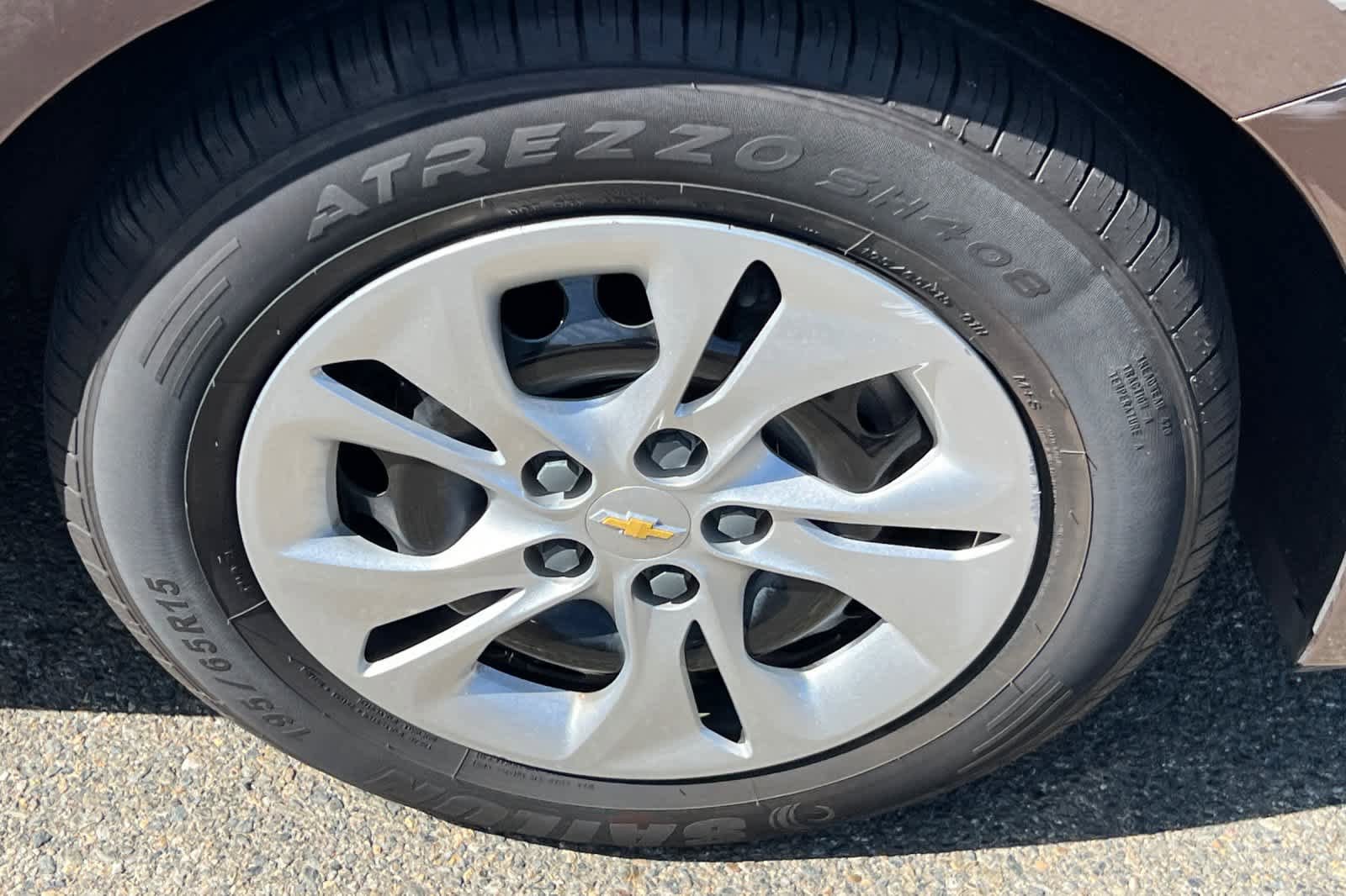 Used 2019 Chevrolet Cruze LS FWD image 15